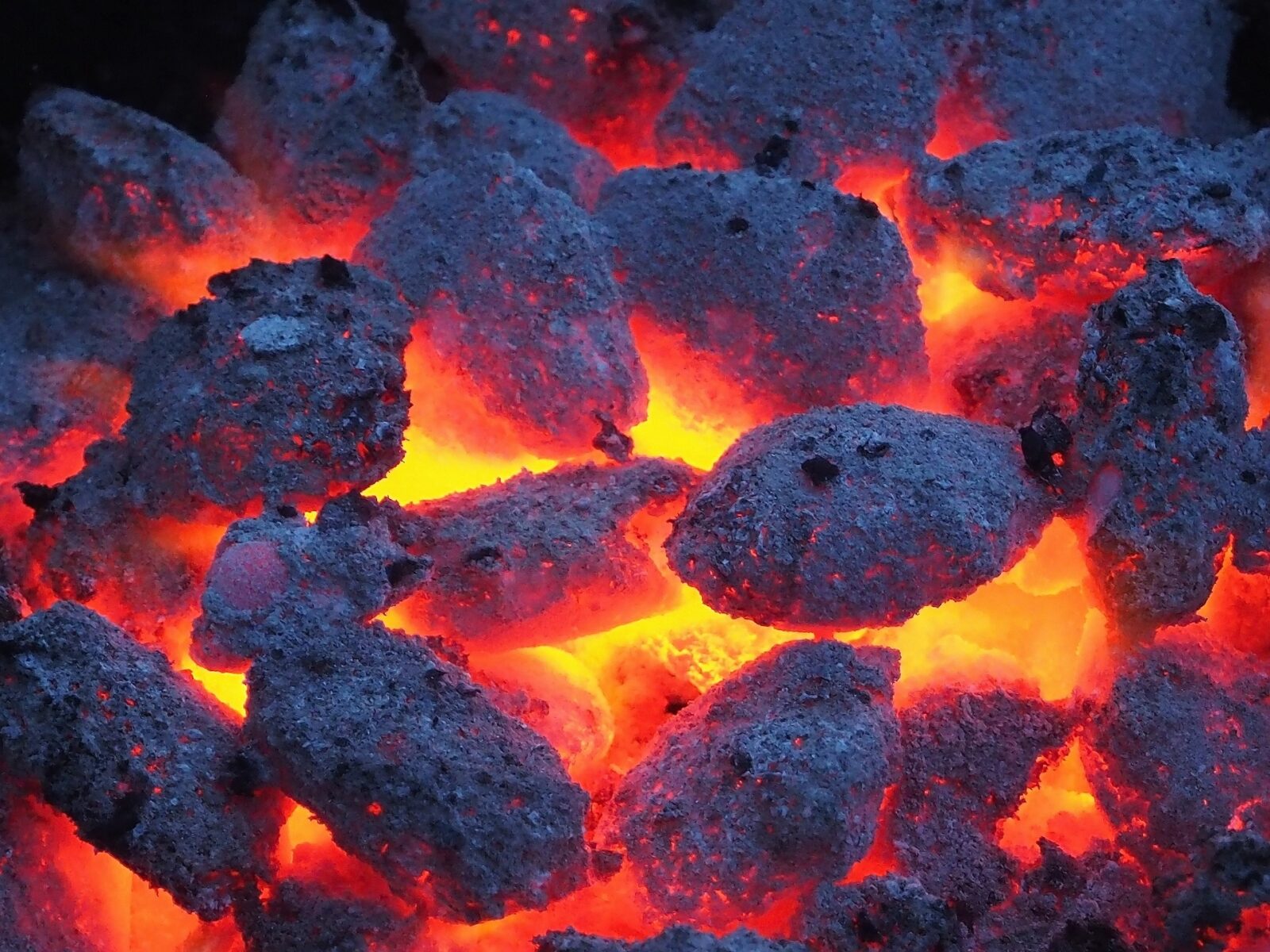 Coal smouldering