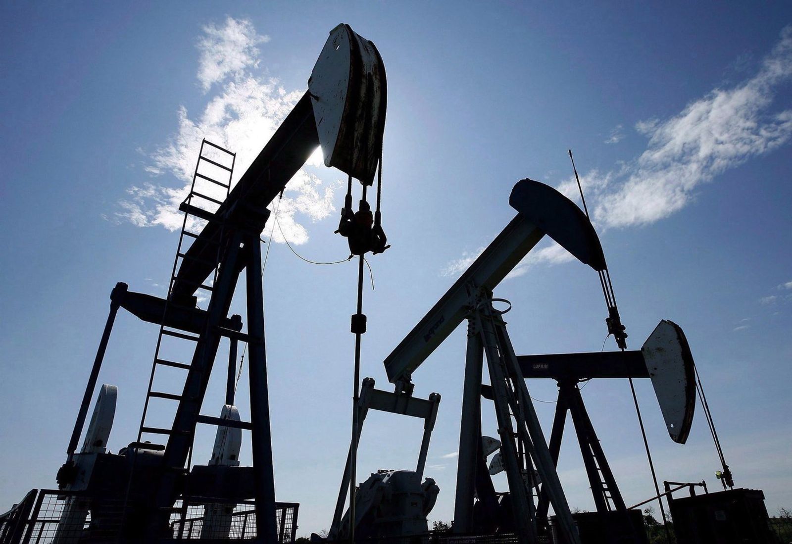 O'Reilly Oilfield Services Ltd. has been fined $90,000 after pleading guilty to one count of failing to protect the health and safety of workers under its supervision. Pumpjacks are shown near Hardisty, Alta., on June 20, 2007. THE CANADIAN PRESS/Larry MacDougal